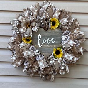 Beautiful handmade farmhouse wreath!
